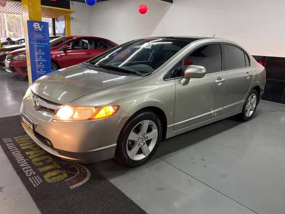 HONDA CIVIC 1.8 LXS 16V FLEX 4P AUTOMÁTICO